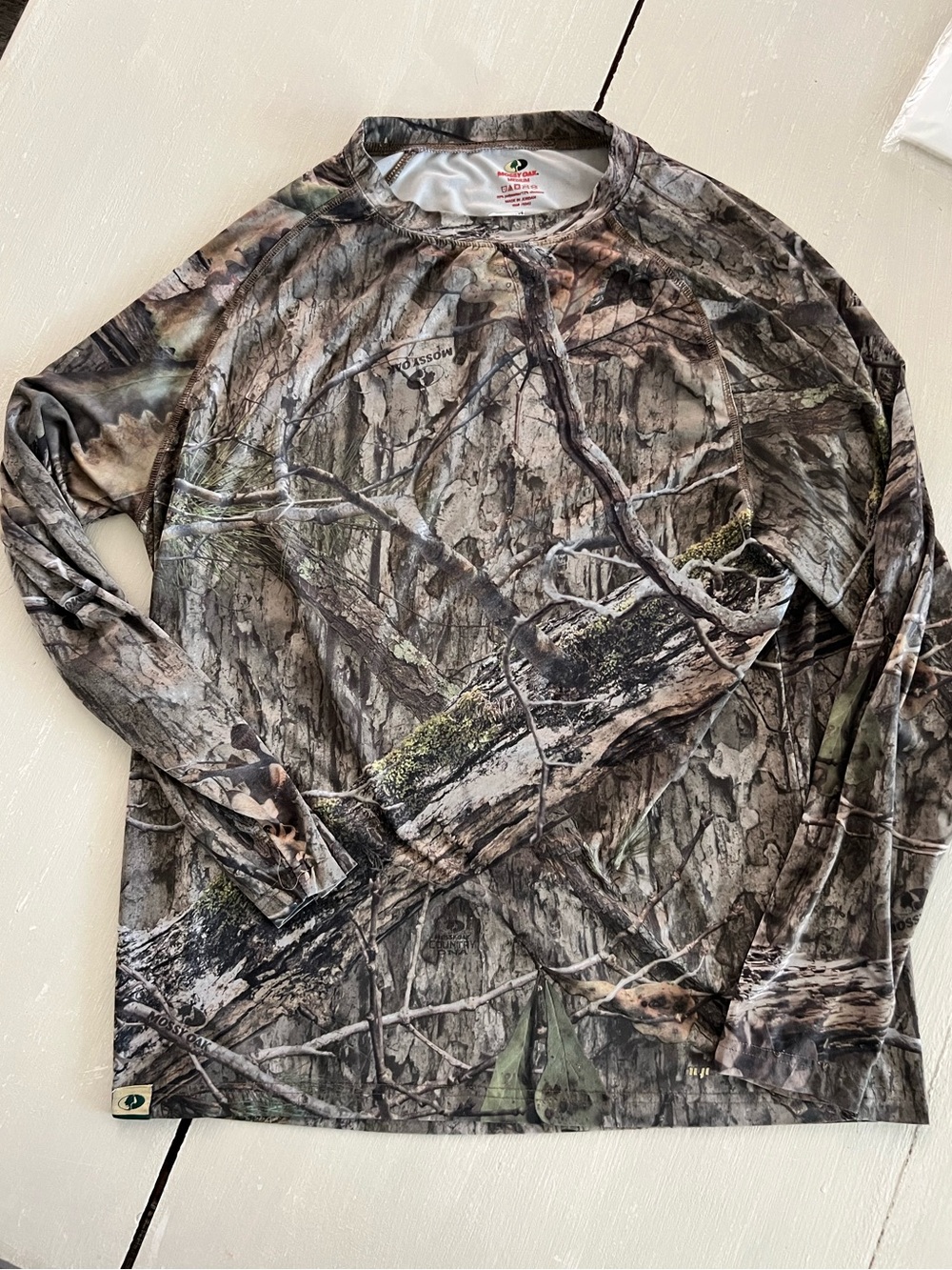 Mossy Oak Men’s Medium Camo Long Sleeve Hunting Shirt Outdoors Performance